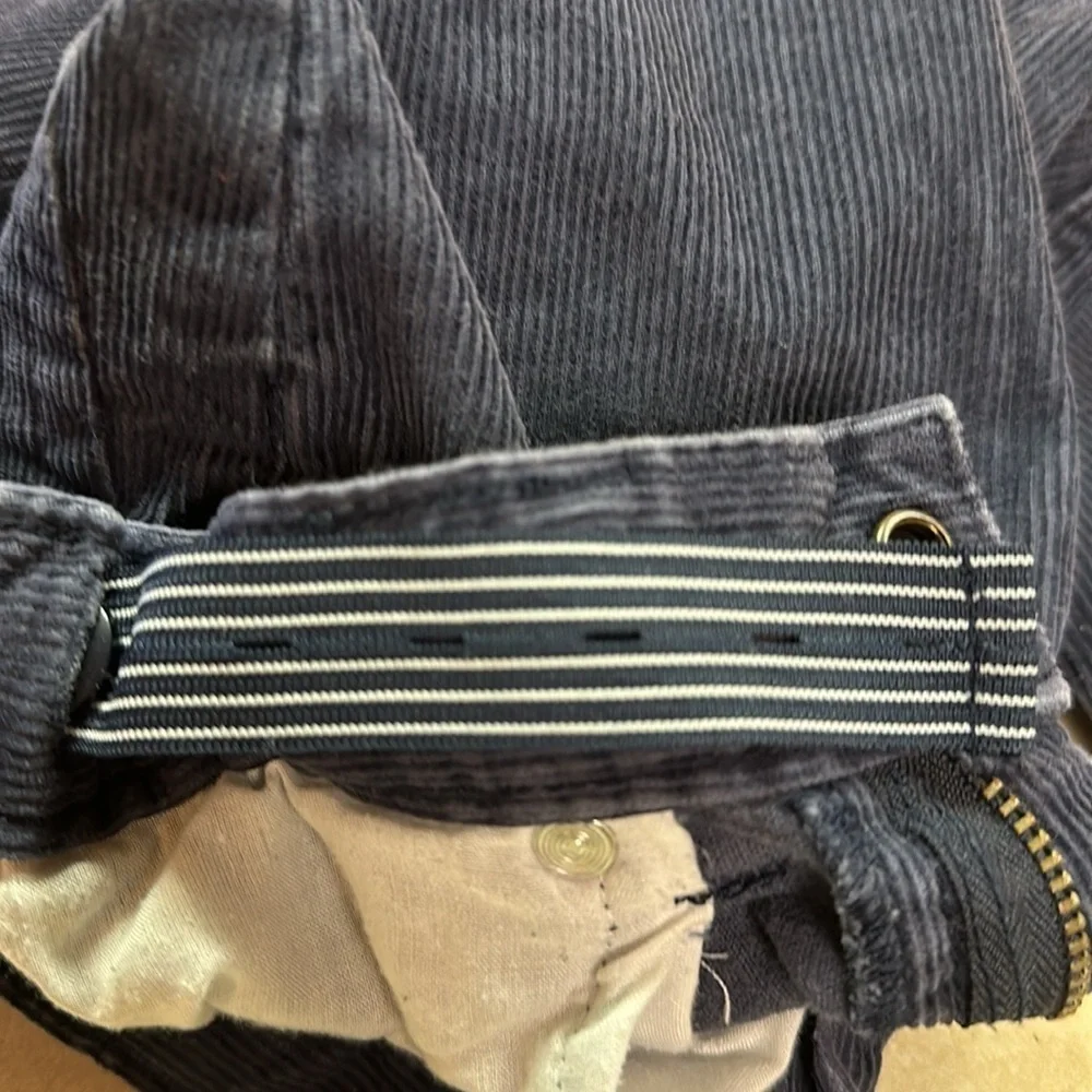 OshKosh B’gosh Boys Blue Five Pocket Corduroy Jeans Size 5